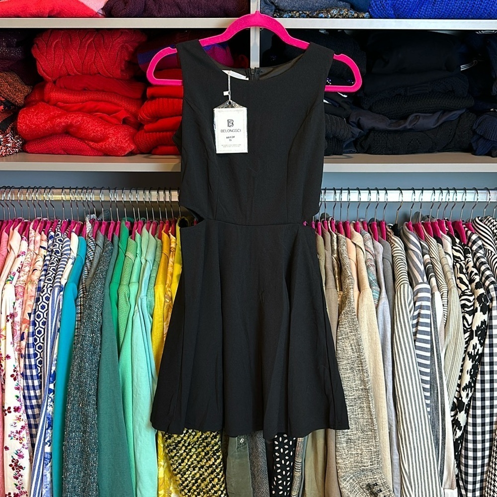 Belongsci black sleeveless waist cut out dress size S NWT